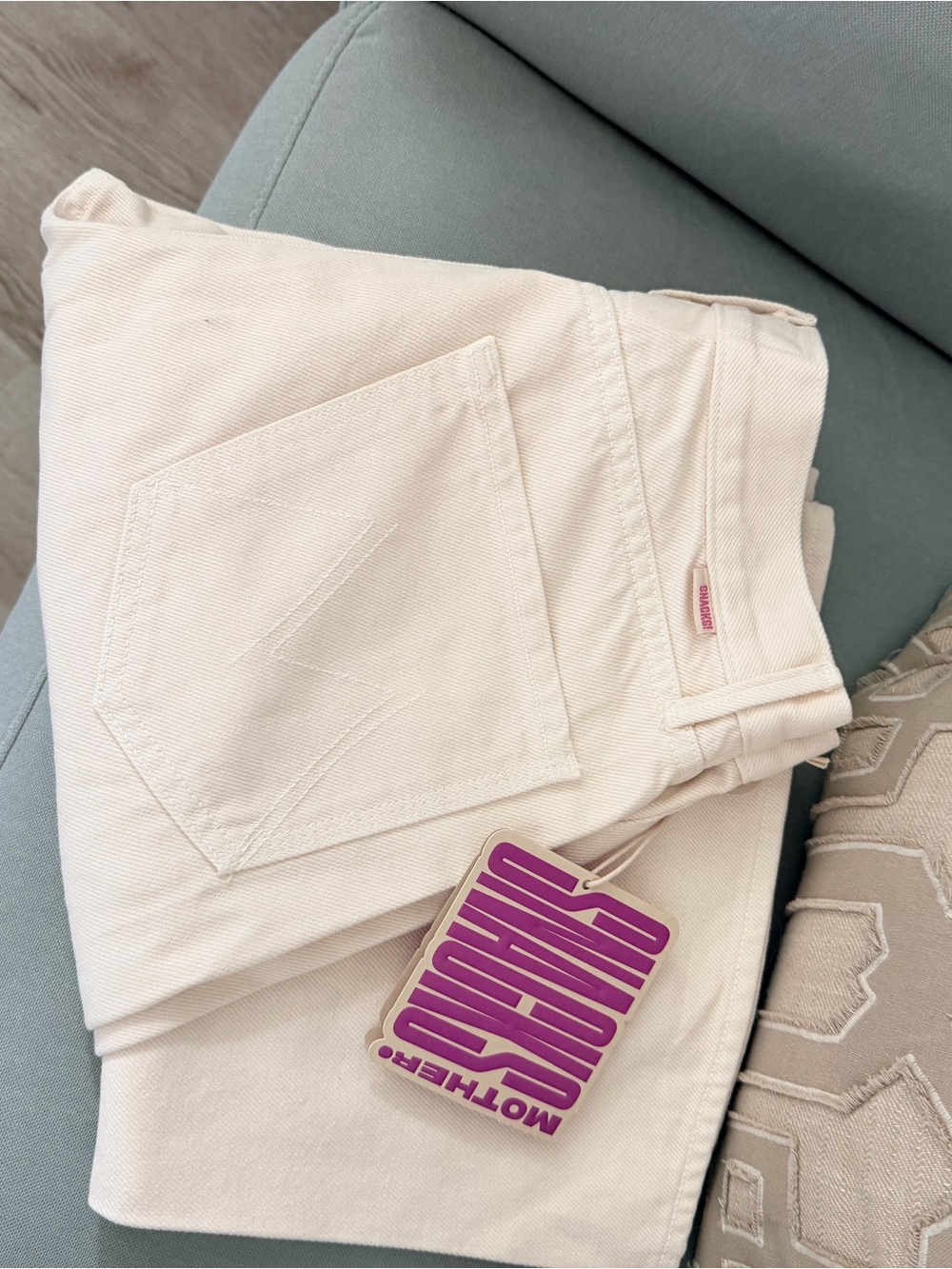 MOTHER Cream Wide-Leg Jeans with Pink Logo Tag